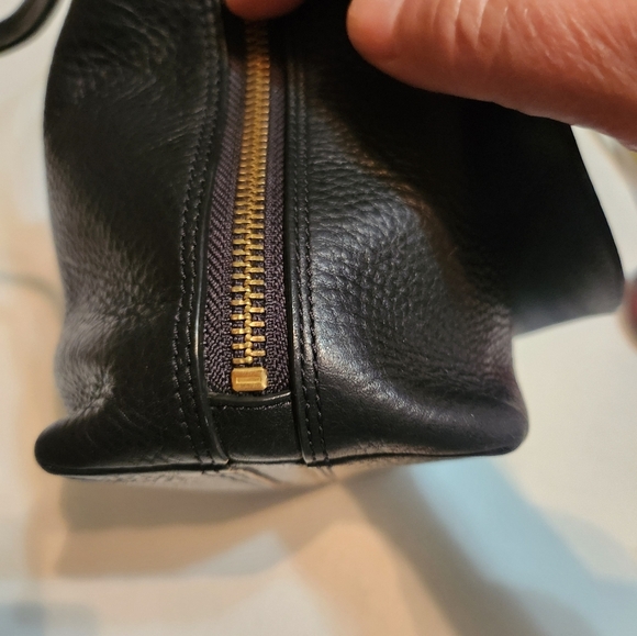 Fossil Black PEBBLED Leather FLAP Shoulder Bag, EUC - Picture 9 of 17